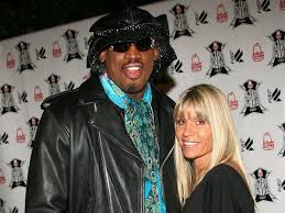 Wer ist Michelle Moyer? Ihre Beziehung zu Dennis Rodman und Lebensdetails michelle moyer
