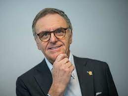 Roland Mack Vermögen: Das beeindruckende Vermächtnis des Europa-Park-Gründers roland mack vermögen