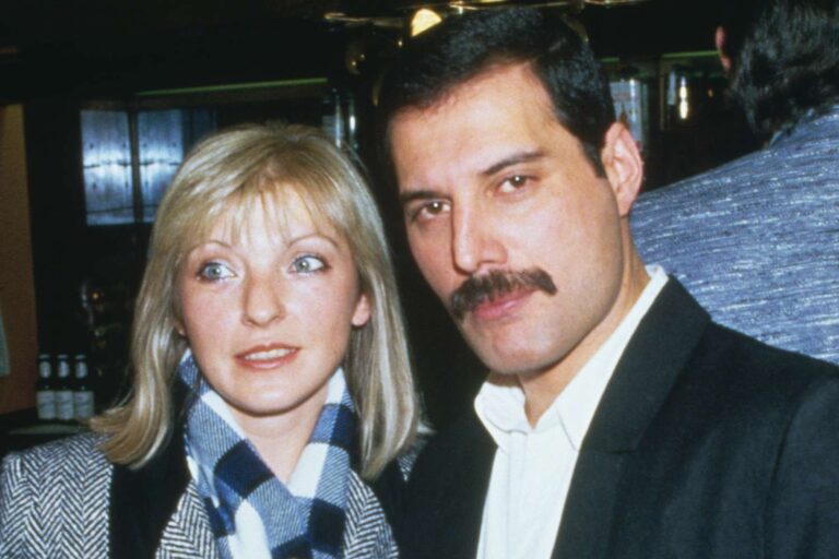 Wer ist Mary Austin und wo ist sie jetzt? Lernen Sie die Frau kennen, die Freddie Mercury heiraten wollte mary austin