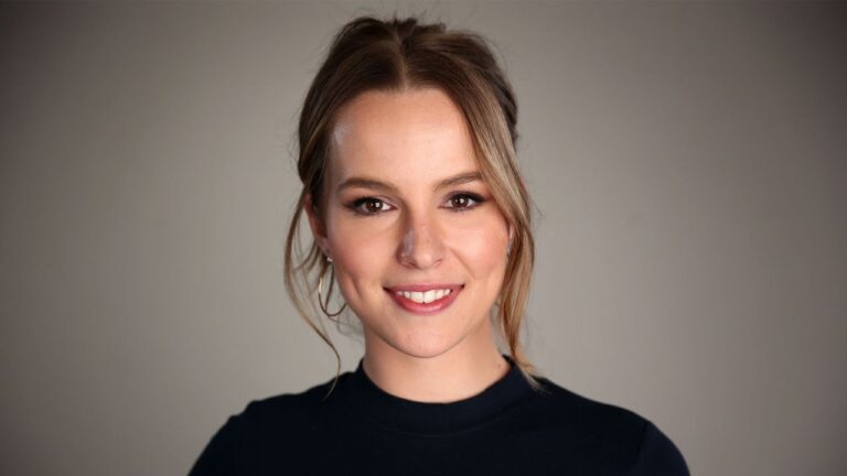 Bridgit Mendler