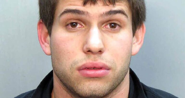 Wie hoch ist Efraim Diverolis Vermögen heute? Hier erfahren Sie mehr. efraim diveroli